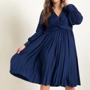 NWT Eloquii knot front pleated blue long sleeve dress, size 24!